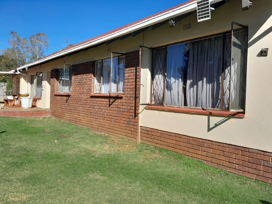 3 Bedroom Property for Sale in Brackendowns Gauteng