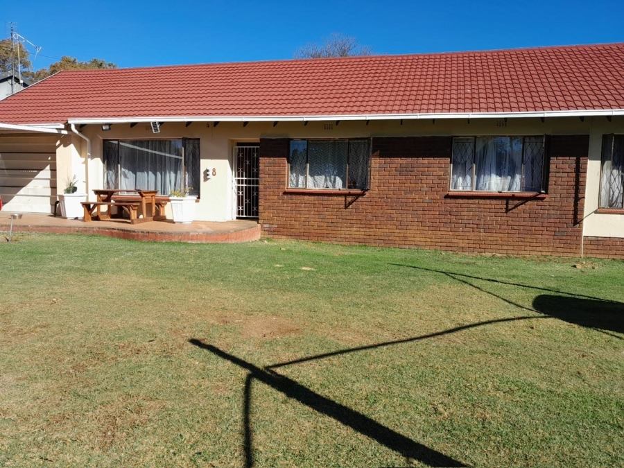 3 Bedroom Property for Sale in Brackendowns Gauteng