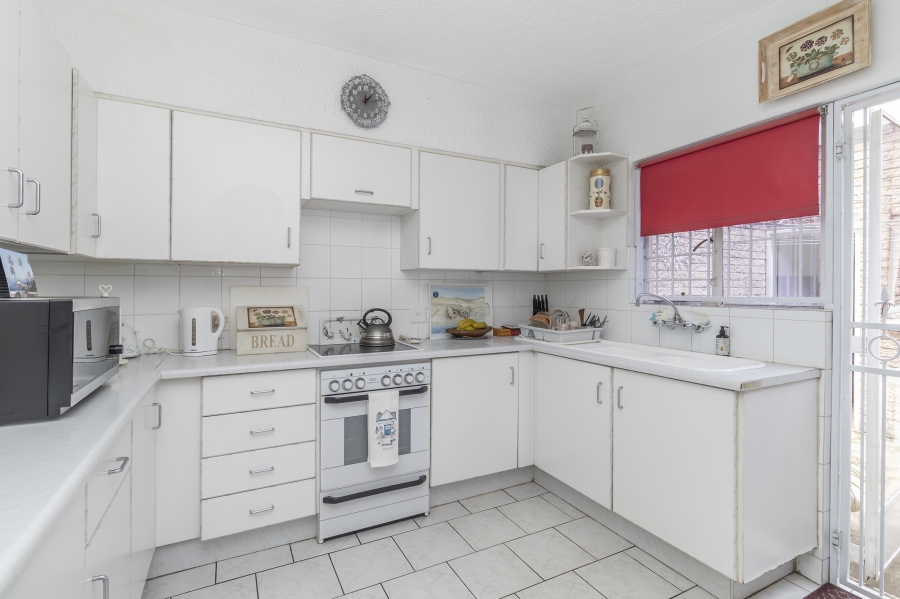 3 Bedroom Property for Sale in Bryanston Gauteng
