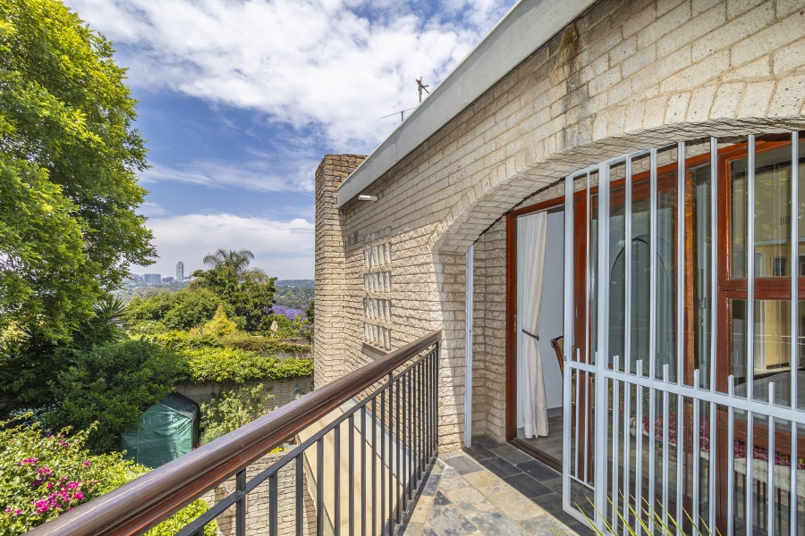 3 Bedroom Property for Sale in Bryanston Gauteng