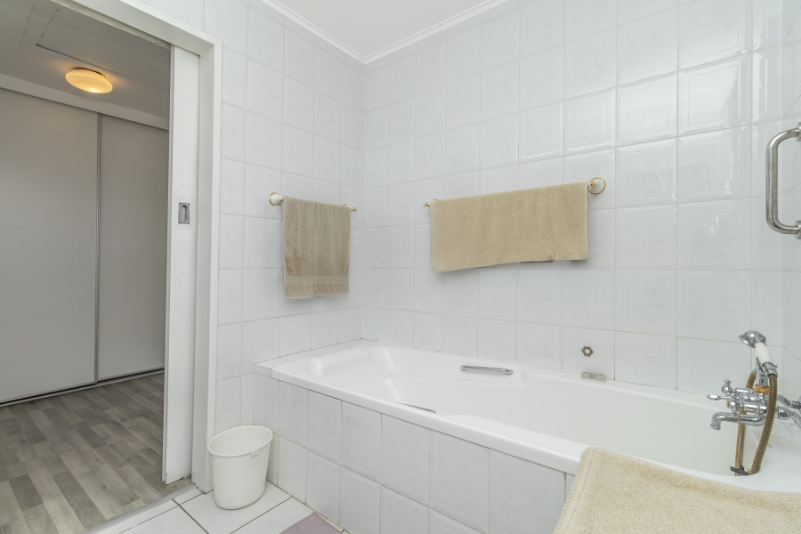 3 Bedroom Property for Sale in Bryanston Gauteng