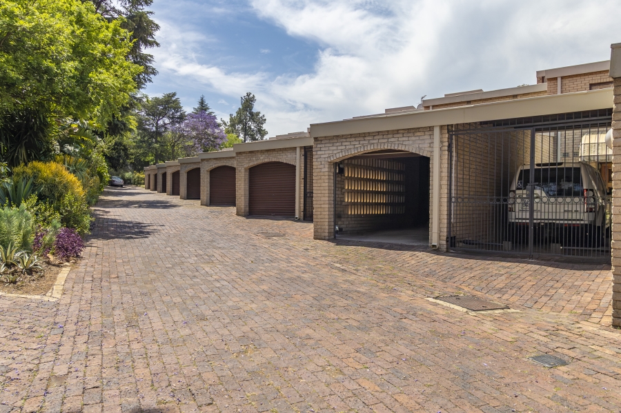 3 Bedroom Property for Sale in Bryanston Gauteng