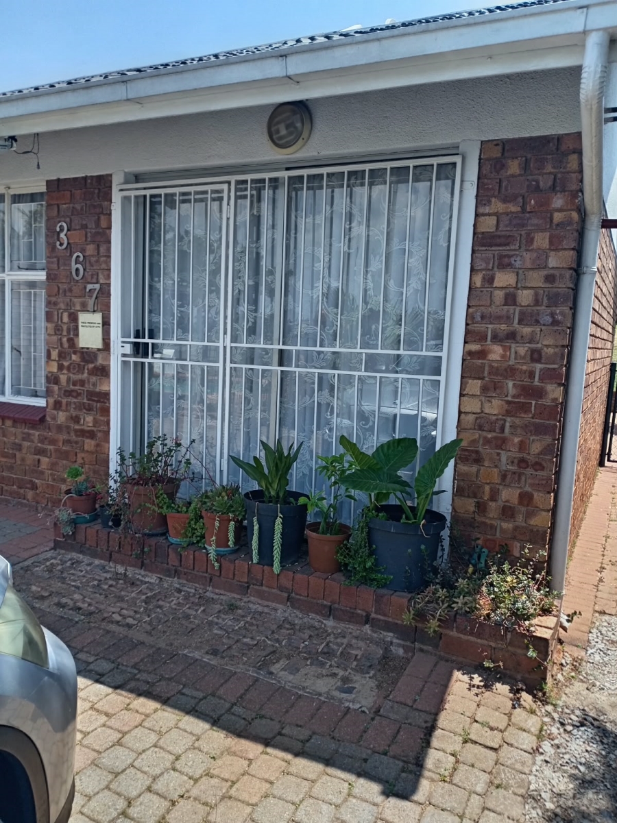 3 Bedroom Property for Sale in Lindhaven Gauteng