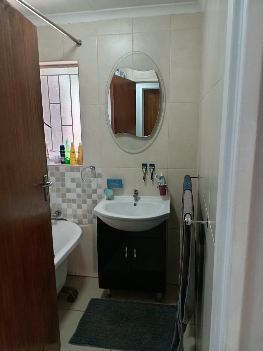 3 Bedroom Property for Sale in Lindhaven Gauteng
