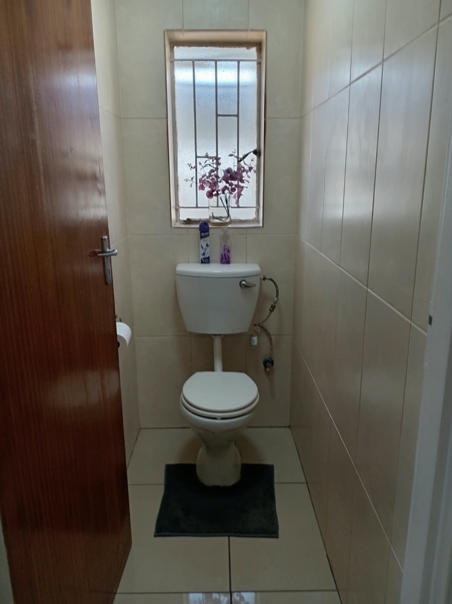 3 Bedroom Property for Sale in Lindhaven Gauteng