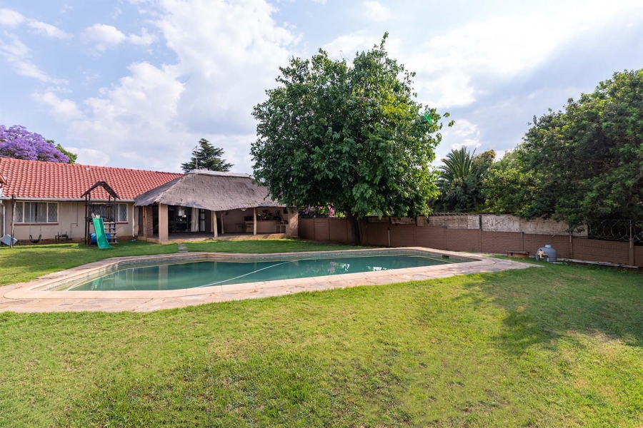 4 Bedroom Property for Sale in Wendywood Gauteng