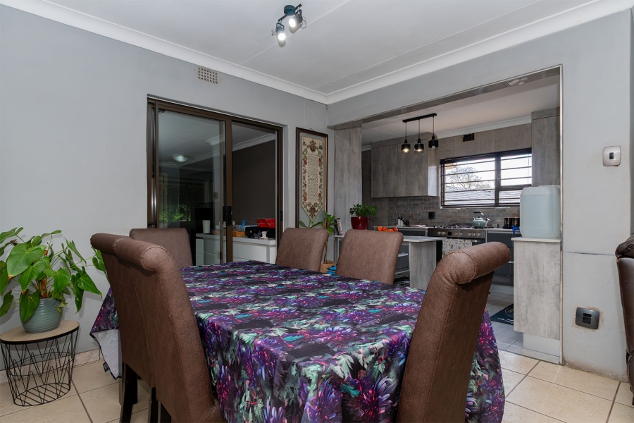 4 Bedroom Property for Sale in Wendywood Gauteng