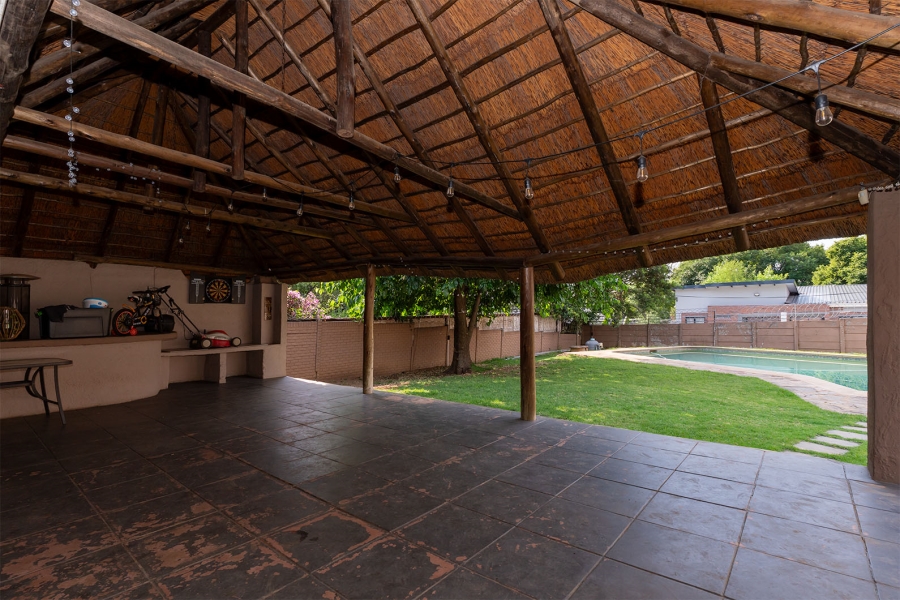 4 Bedroom Property for Sale in Wendywood Gauteng