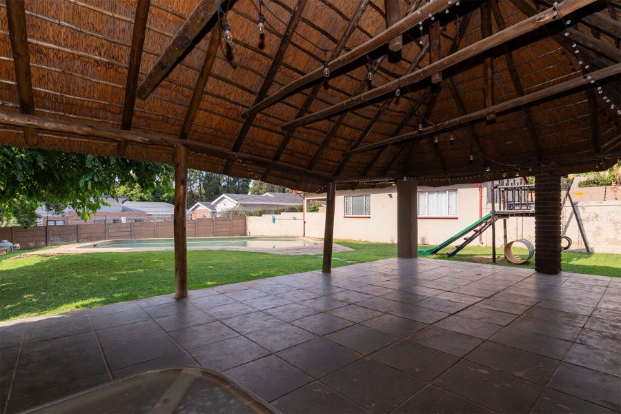 4 Bedroom Property for Sale in Wendywood Gauteng