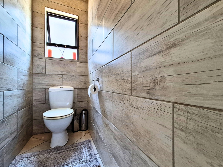 2 Bedroom Property for Sale in Summerset Gauteng