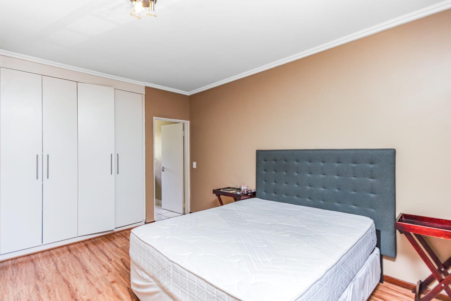 3 Bedroom Property for Sale in Broadacres Gauteng