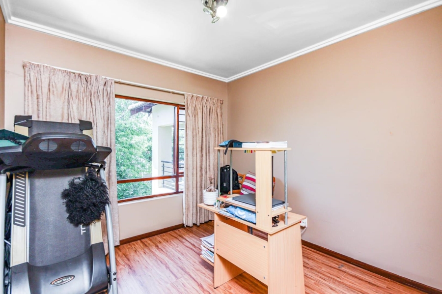 3 Bedroom Property for Sale in Broadacres Gauteng