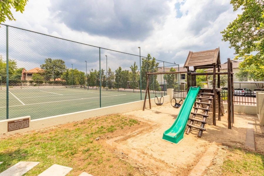 3 Bedroom Property for Sale in Broadacres Gauteng