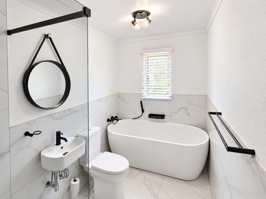 2 Bedroom Property for Sale in Douglasdale Gauteng