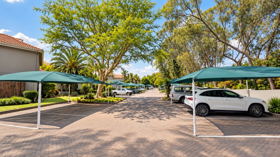 2 Bedroom Property for Sale in Douglasdale Gauteng