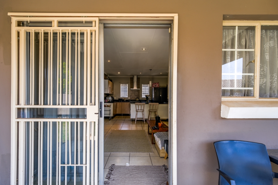 3 Bedroom Property for Sale in Equestria Gauteng