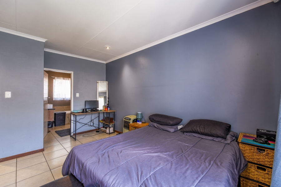 3 Bedroom Property for Sale in Equestria Gauteng