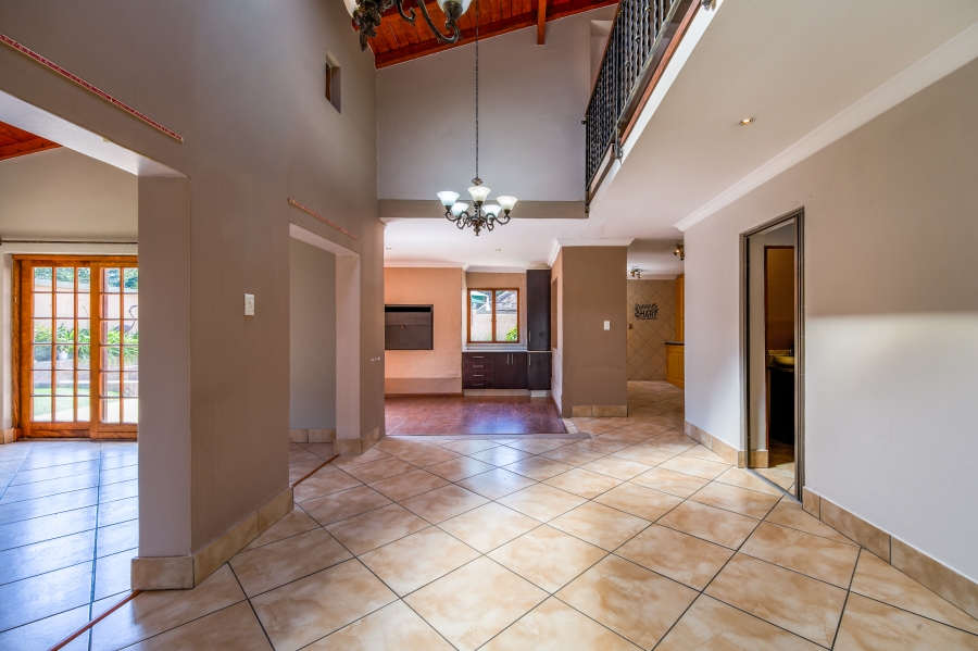 3 Bedroom Property for Sale in Faerie Glen Gauteng