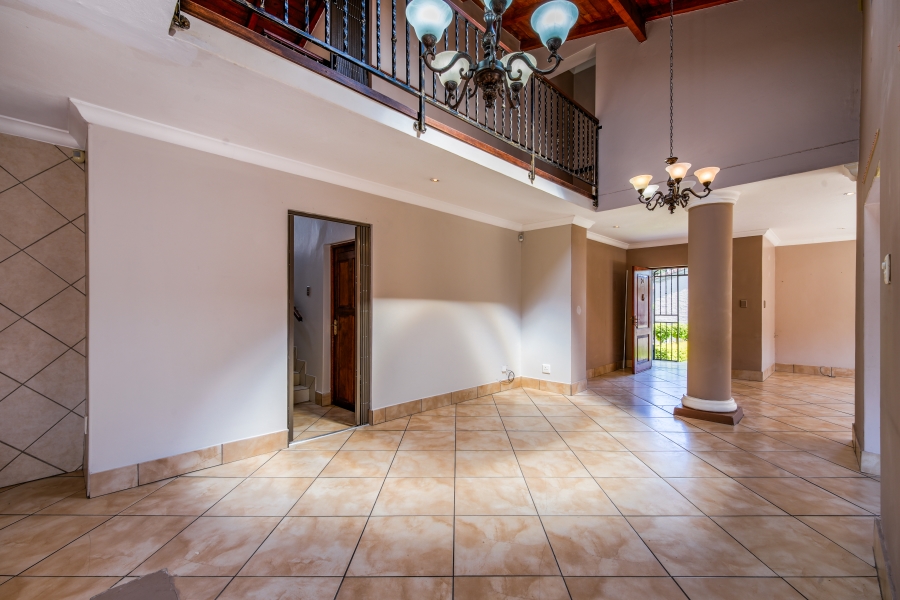 3 Bedroom Property for Sale in Faerie Glen Gauteng
