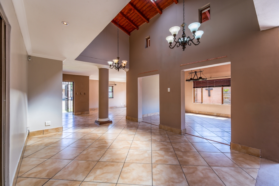 3 Bedroom Property for Sale in Faerie Glen Gauteng