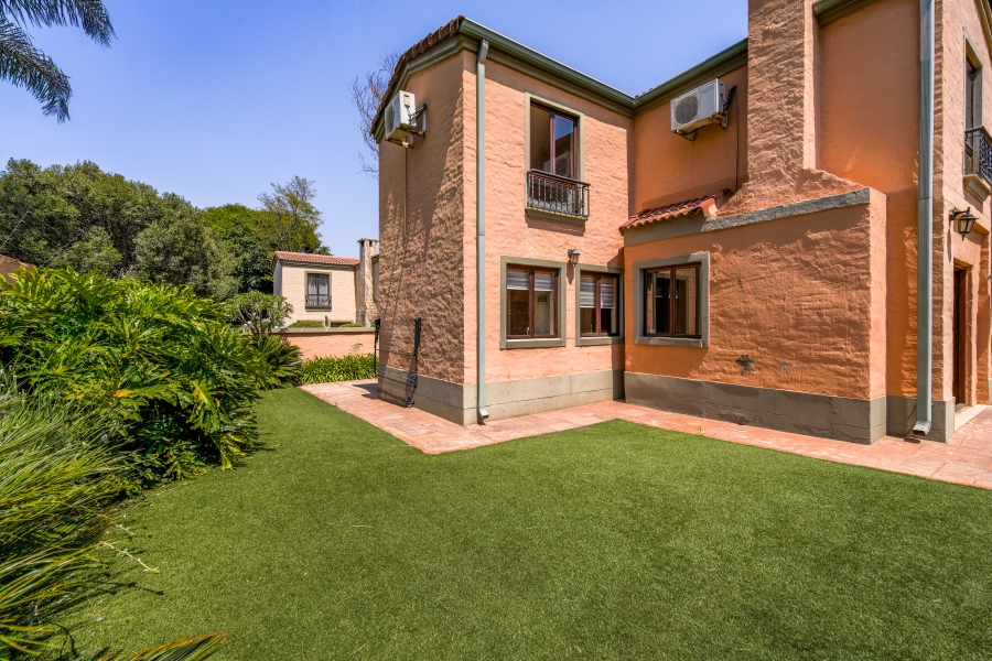 3 Bedroom Property for Sale in Faerie Glen Gauteng