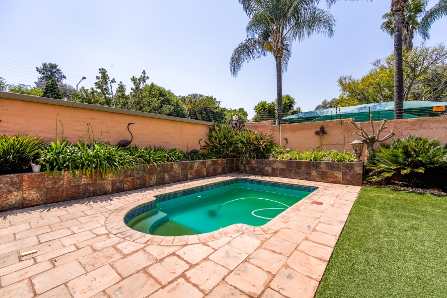 3 Bedroom Property for Sale in Faerie Glen Gauteng