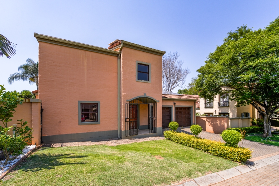 3 Bedroom Property for Sale in Faerie Glen Gauteng
