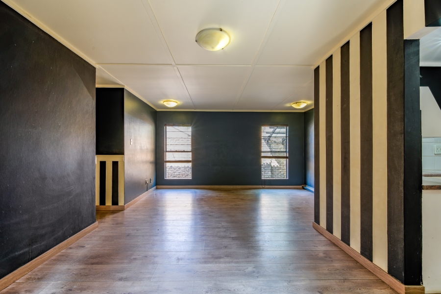 2 Bedroom Property for Sale in Wapadrand Gauteng
