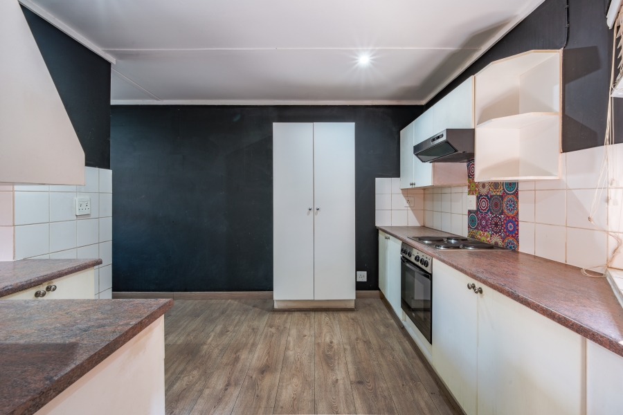 2 Bedroom Property for Sale in Wapadrand Gauteng