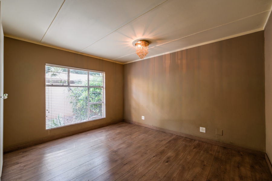 2 Bedroom Property for Sale in Wapadrand Gauteng
