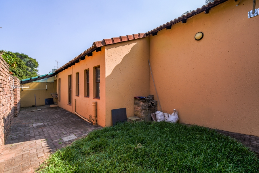 2 Bedroom Property for Sale in Wapadrand Gauteng