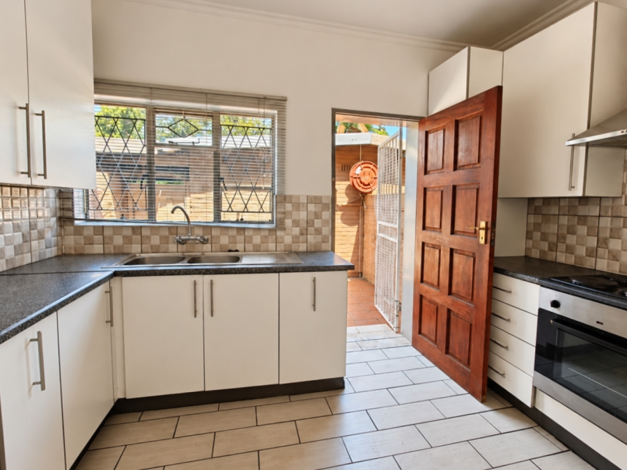3 Bedroom Property for Sale in Three Rivers Proper Gauteng