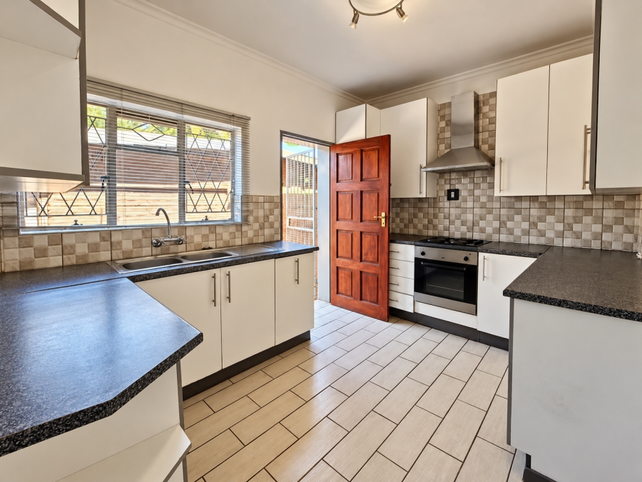 3 Bedroom Property for Sale in Three Rivers Proper Gauteng