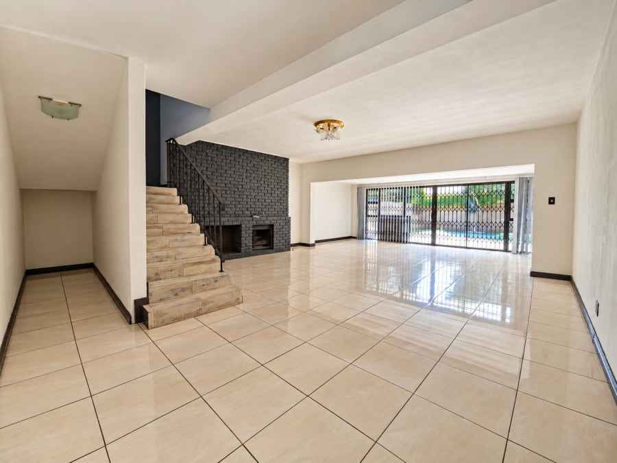 3 Bedroom Property for Sale in Three Rivers Proper Gauteng