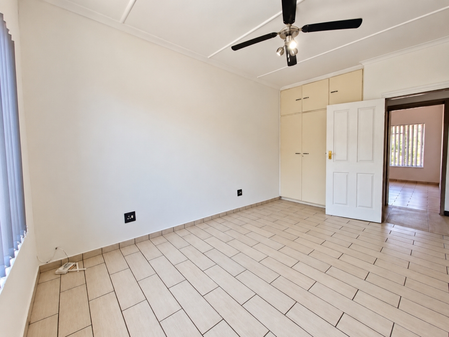 3 Bedroom Property for Sale in Three Rivers Proper Gauteng