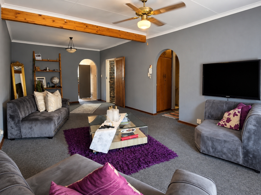 2 Bedroom Property for Sale in Three Rivers Gauteng