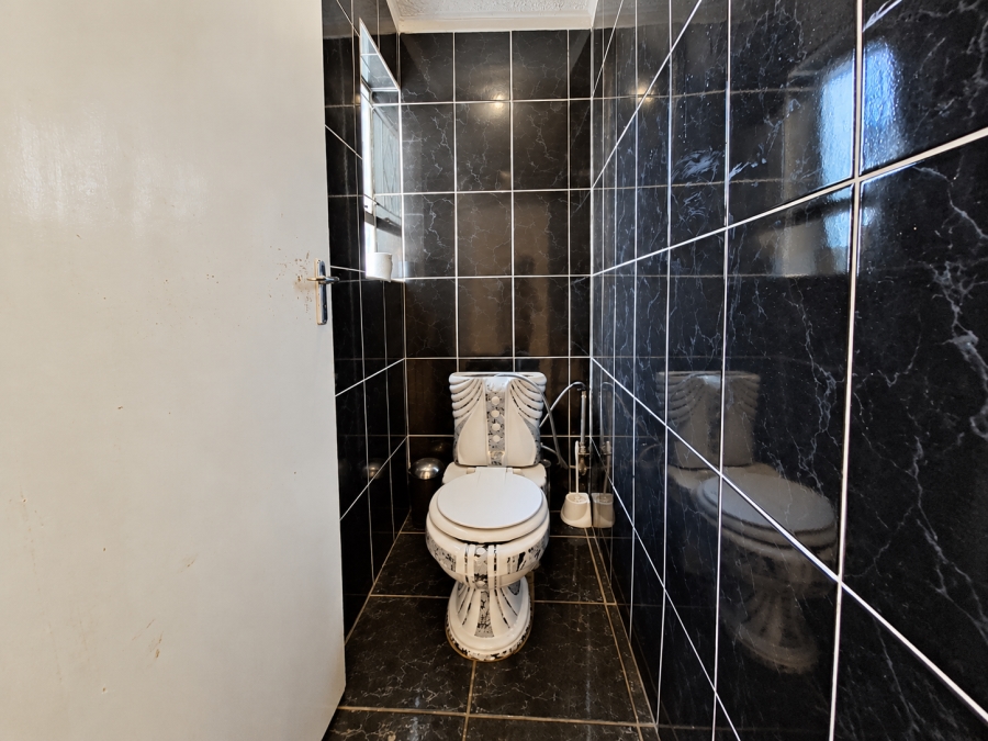 3 Bedroom Property for Sale in Three Rivers Gauteng