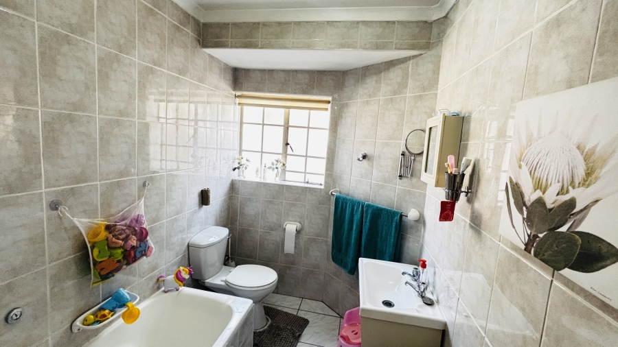 2 Bedroom Property for Sale in Montana Park Gauteng