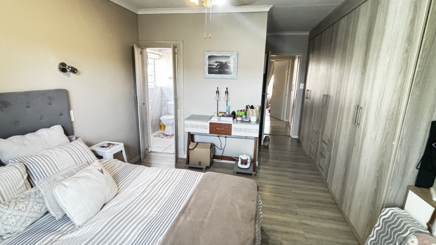 2 Bedroom Property for Sale in Montana Park Gauteng