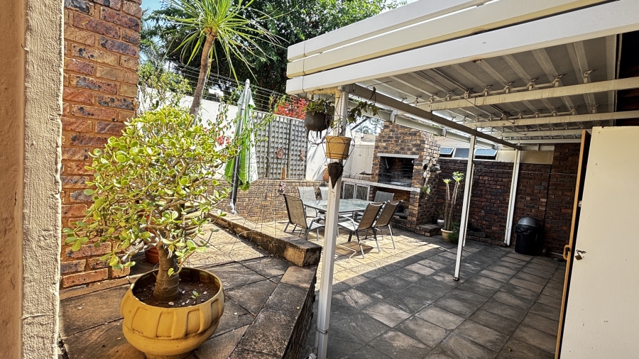 2 Bedroom Property for Sale in Montana Park Gauteng