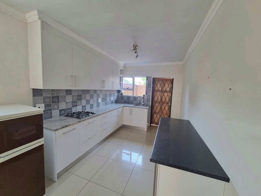 2 Bedroom Property for Sale in Bedford Gardens Gauteng