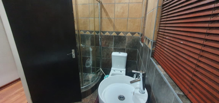 16 Bedroom Property for Sale in Vanderbijlpark SE 7 Gauteng