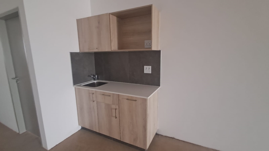 To Let Commercial Property for Rent in Midstream Estate Gauteng