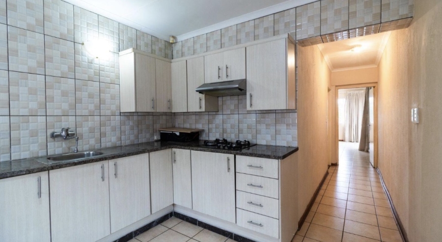 3 Bedroom Property for Sale in Mulbarton Gauteng