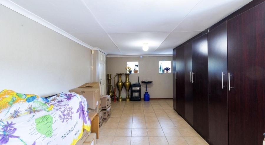 3 Bedroom Property for Sale in Mulbarton Gauteng