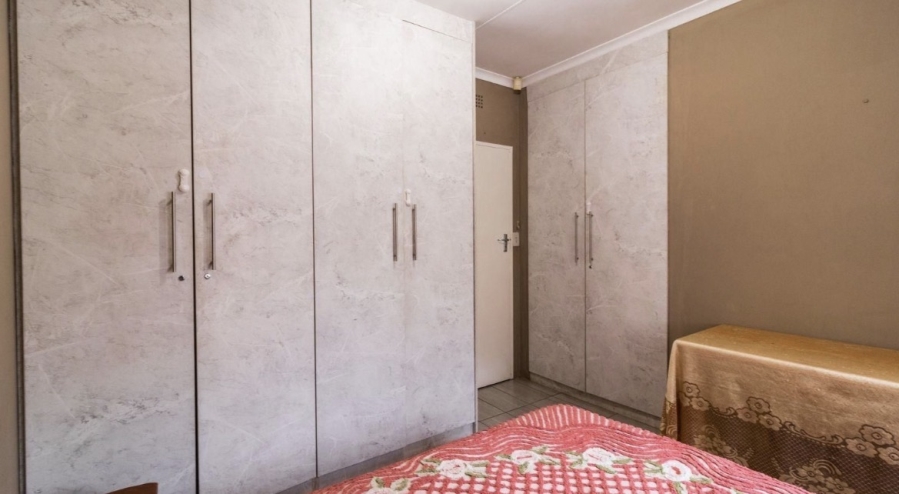3 Bedroom Property for Sale in Mulbarton Gauteng