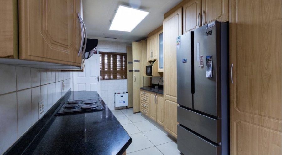 3 Bedroom Property for Sale in Mulbarton Gauteng