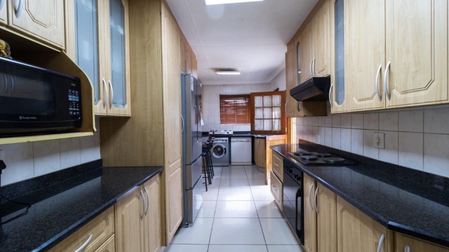 3 Bedroom Property for Sale in Mulbarton Gauteng