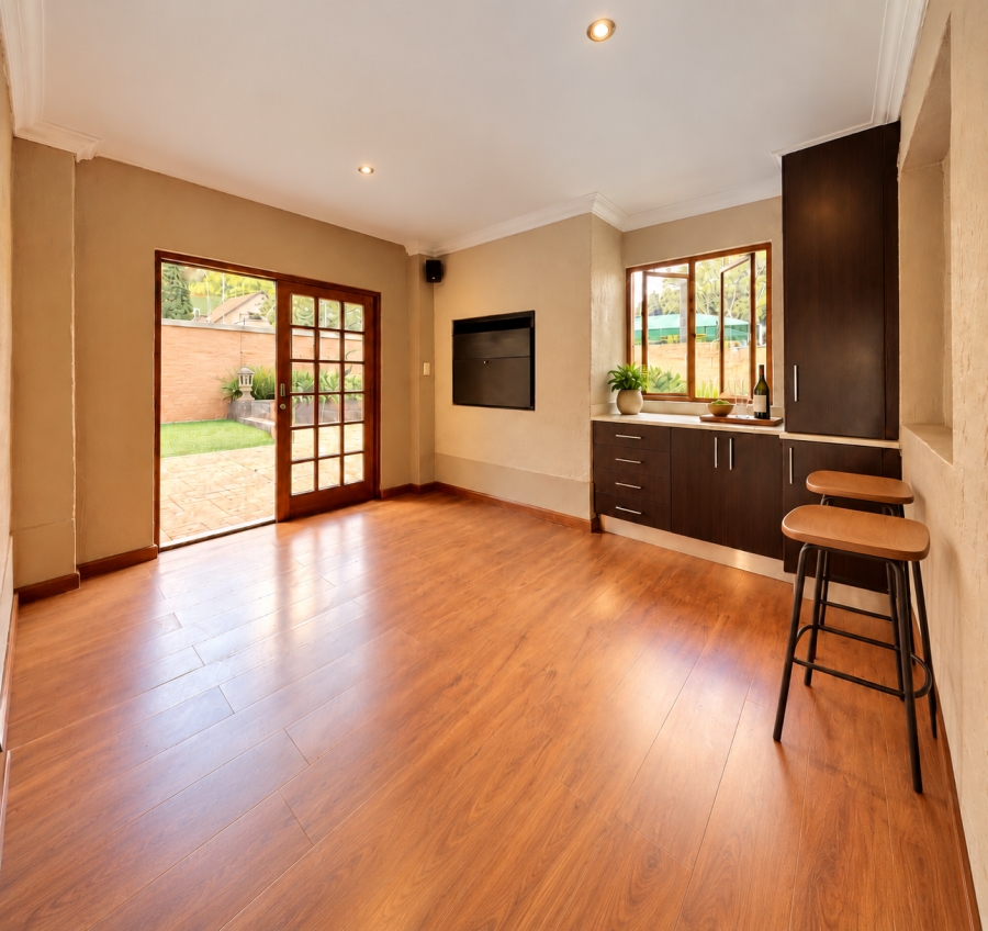 3 Bedroom Property for Sale in Faerie Glen Gauteng