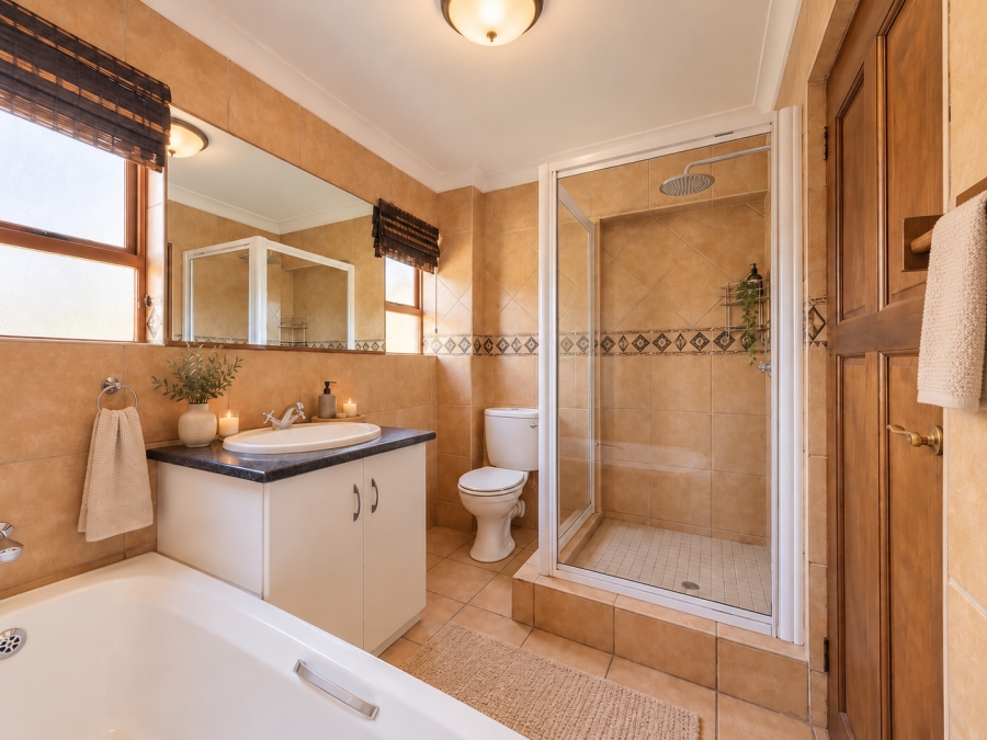 3 Bedroom Property for Sale in Faerie Glen Gauteng